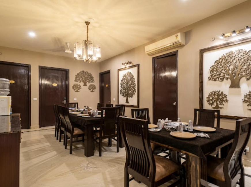 Hotel Imperial Park Sector 45 Гургаон Екстериор снимка