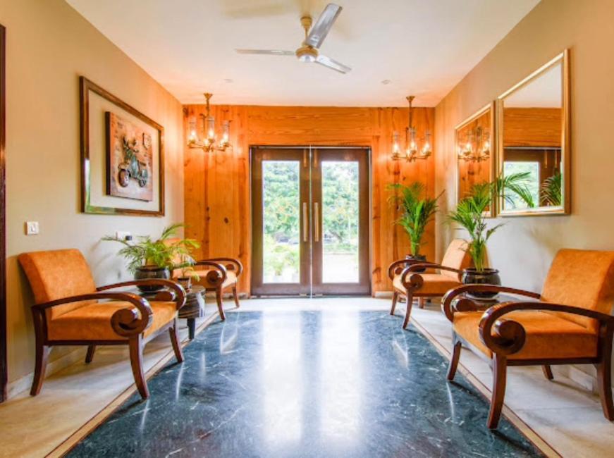 Hotel Imperial Park Sector 45 Гургаон Екстериор снимка